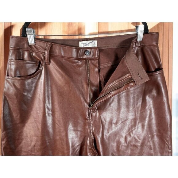 Abercrombie & Fitch ‘90s Straight Ultra High Rise Vegan Leather Pants - Size 18 - Picture 6 of 16